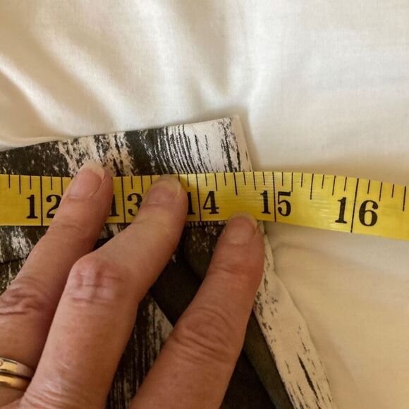 Khakis by Gap‎ shorts size 0 (E8) - Picture 4 of 6